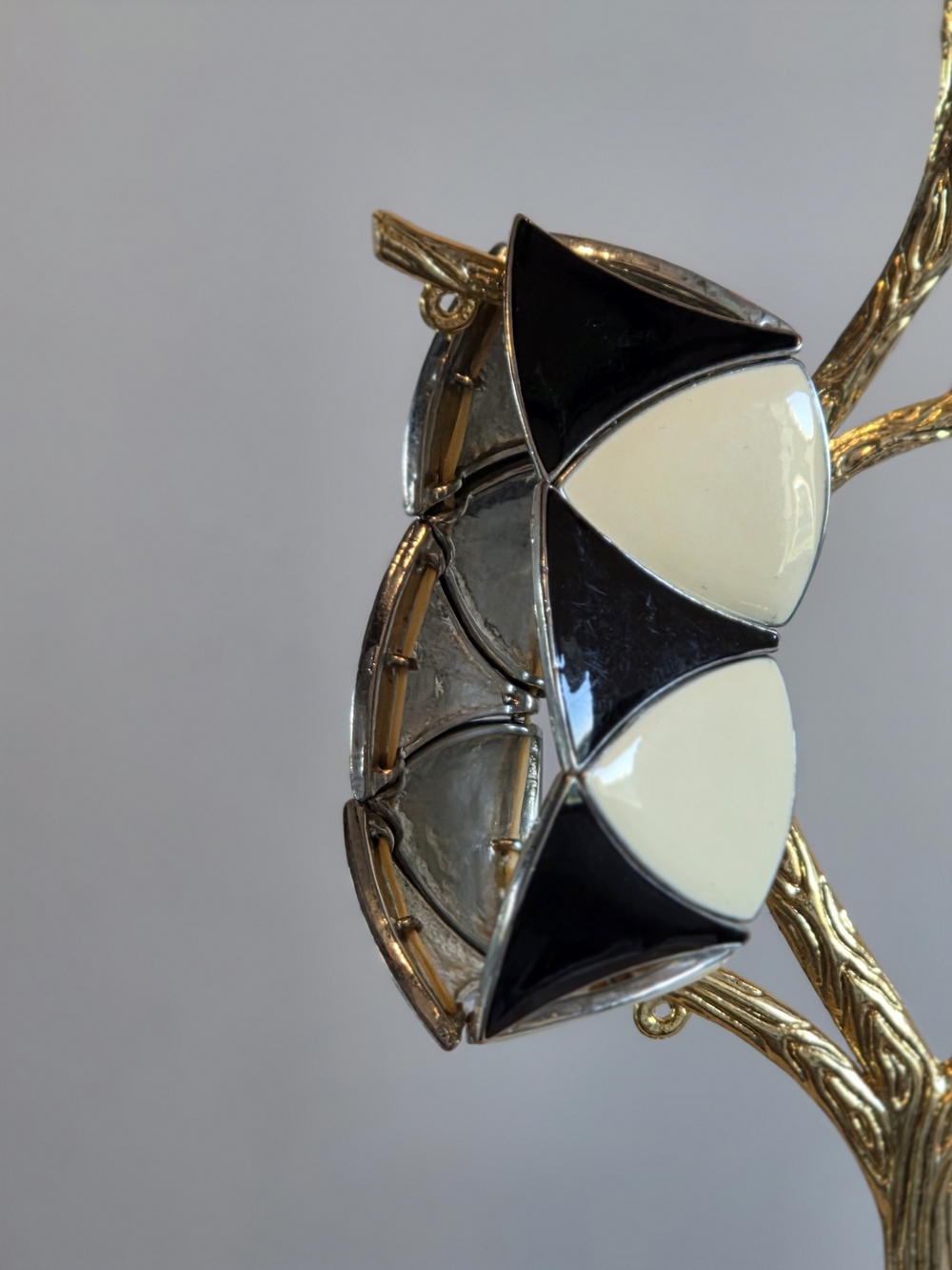 Black and Cream Geometric Enamel Pendant Necklace - Women Jewelry